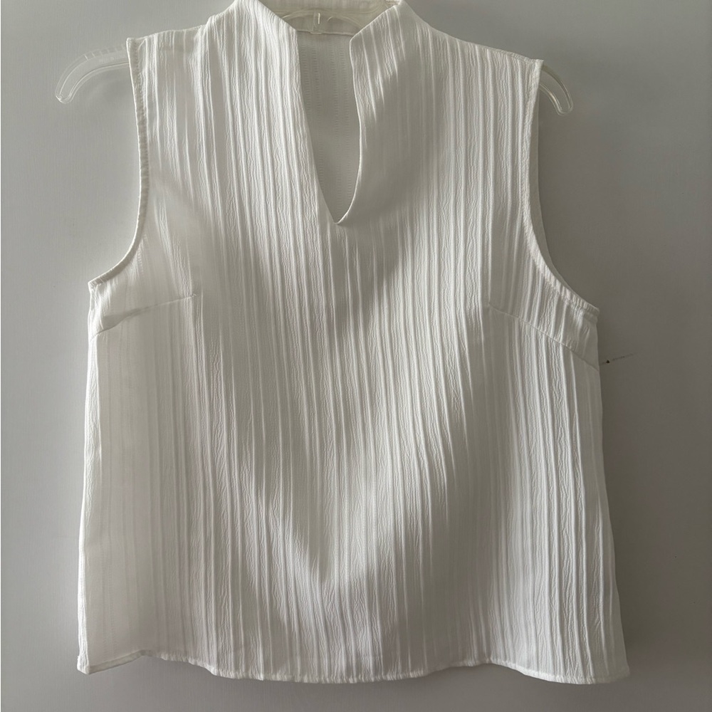 Elegant White Sleeveless Top